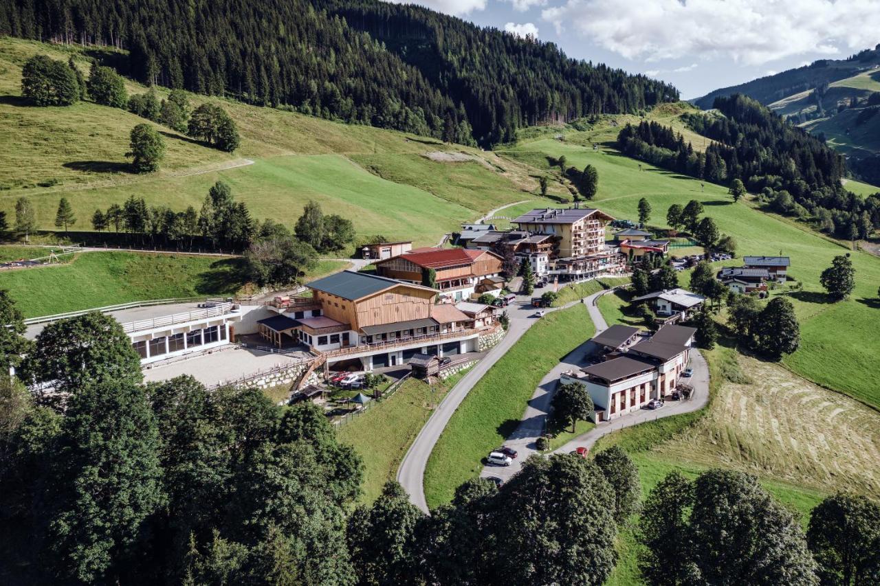 Familienresort Ellmauhof Σάαλμπαχ-Χίντεργκλεμ Εξωτερικό φωτογραφία