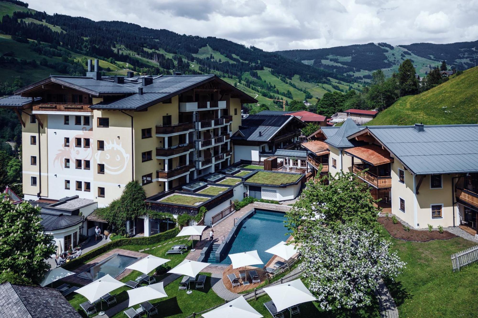 Familienresort Ellmauhof Σάαλμπαχ-Χίντεργκλεμ Εξωτερικό φωτογραφία